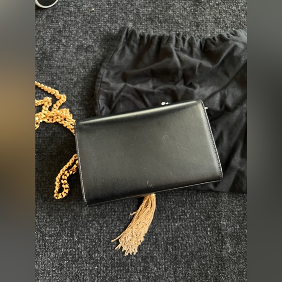 Gorgeous Yves Saint Laurent cross body bag black with gold accessory - Picture 11 of 13